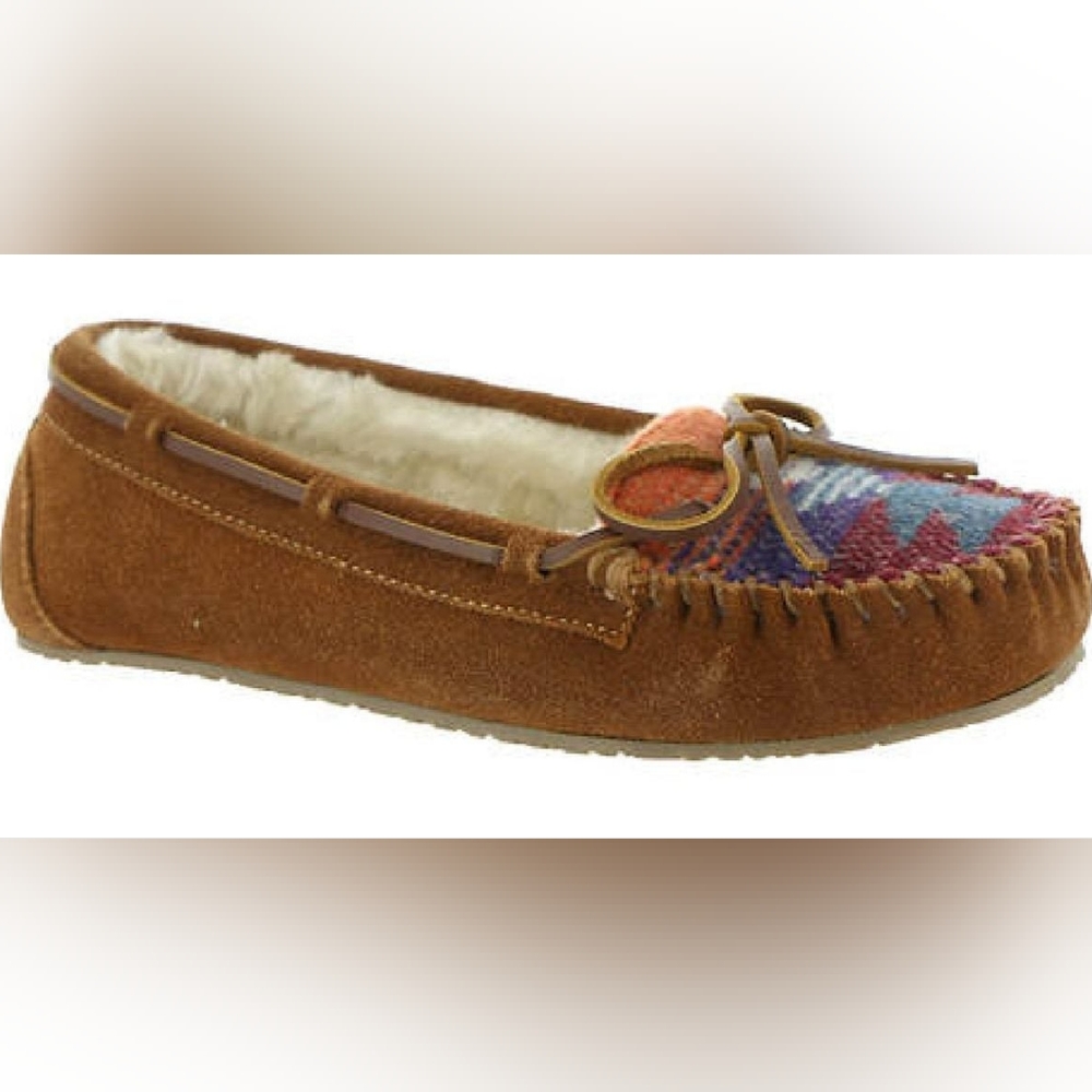 New Minnetonka Lodge Trapper Fleece Lined Moccasin Slippers